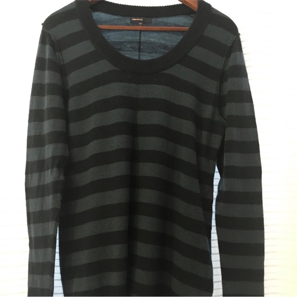 GAP Maternity Striped Sweater. Size Large